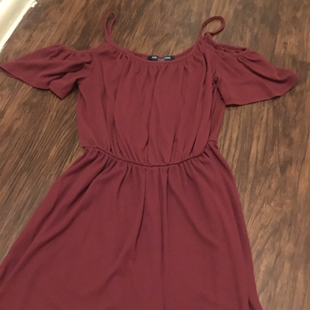 ✨3 for $30 ✨ Off the shoulder romper